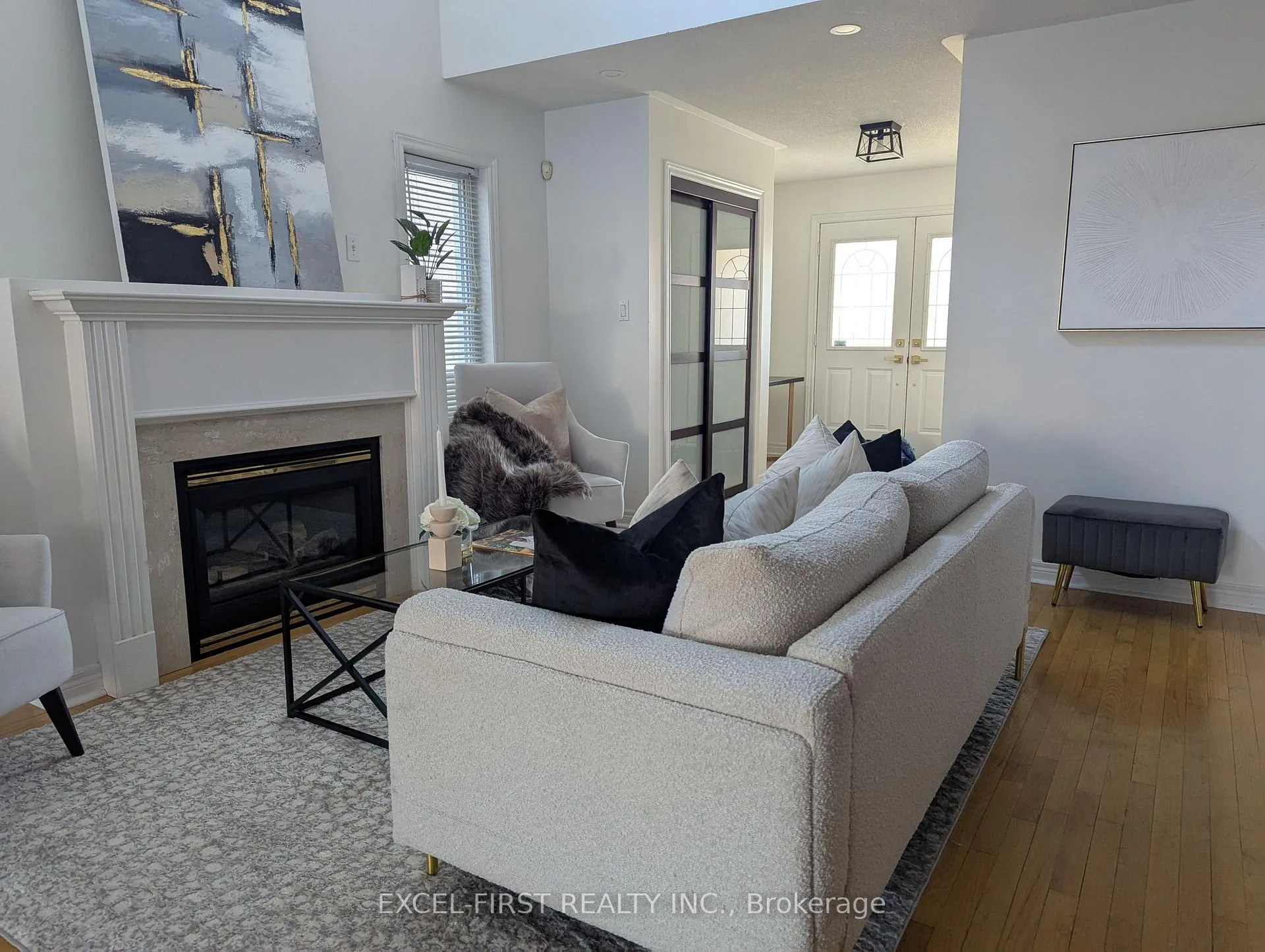 Photo 4 of 42 Sarno Street, Vaughan, Sonoma Heights — HOMEH