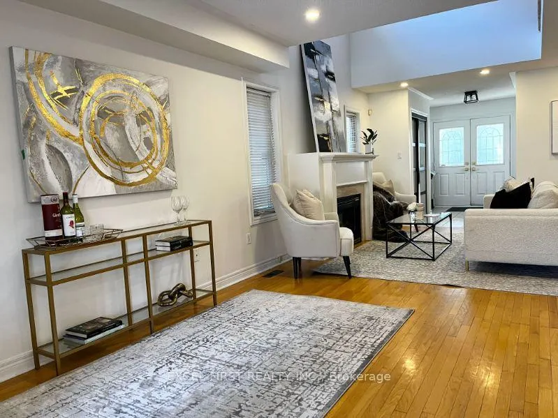 Photo 5 of 42 Sarno Street, Vaughan, Sonoma Heights — HOMEH