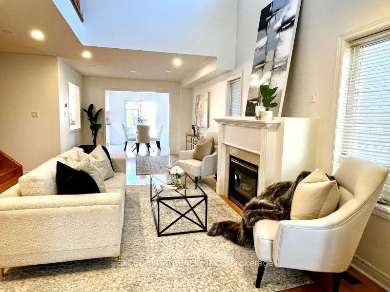 Photo 6 of 42 Sarno Street, Vaughan, Sonoma Heights — HOMEH