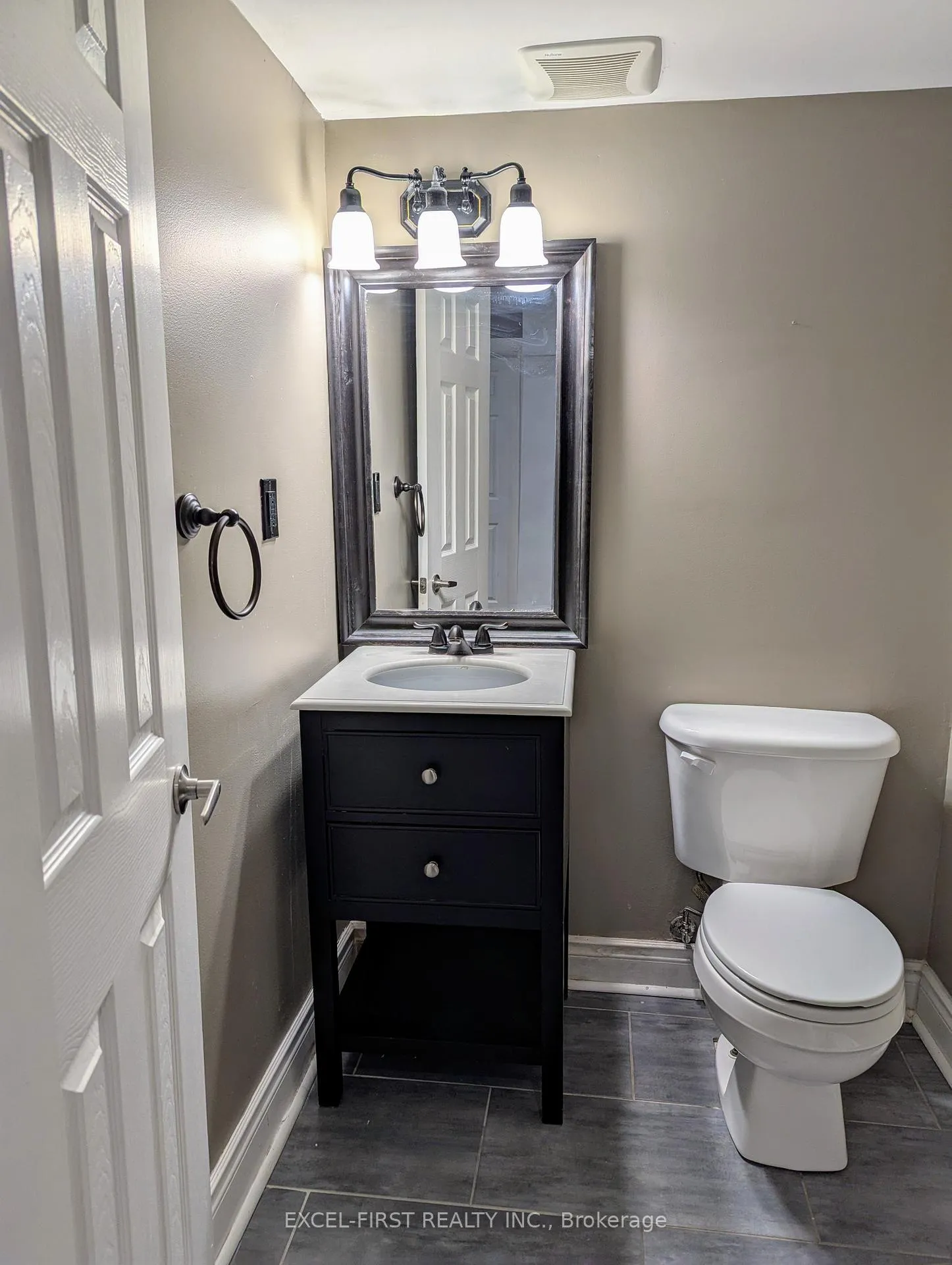 Photo 12 of 42 Sarno Street, Vaughan, Sonoma Heights — HOMEH
