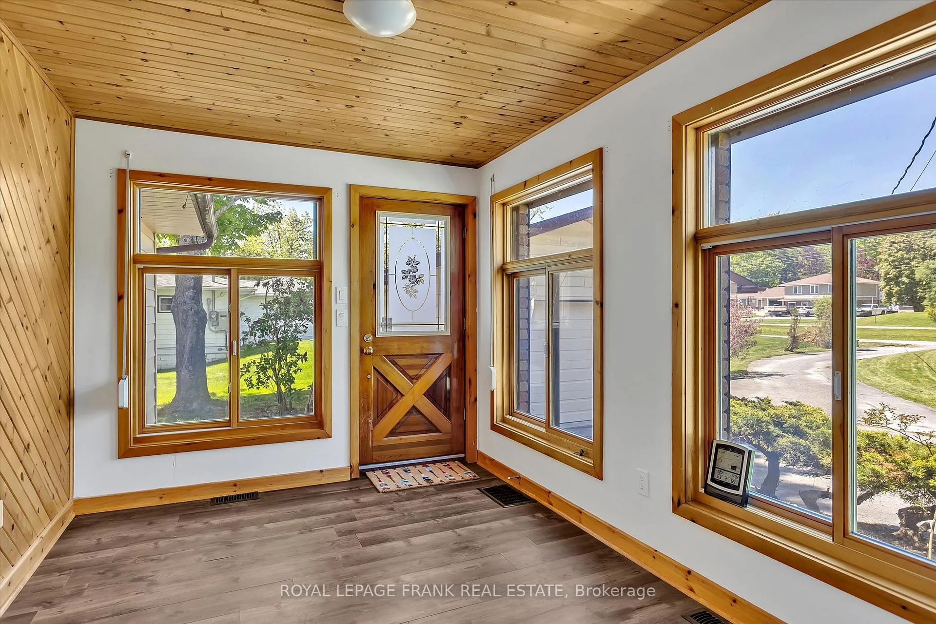 Photo 5 of 3 Clonsilla Drive, Kawartha Lakes, Verulam — HOMEH