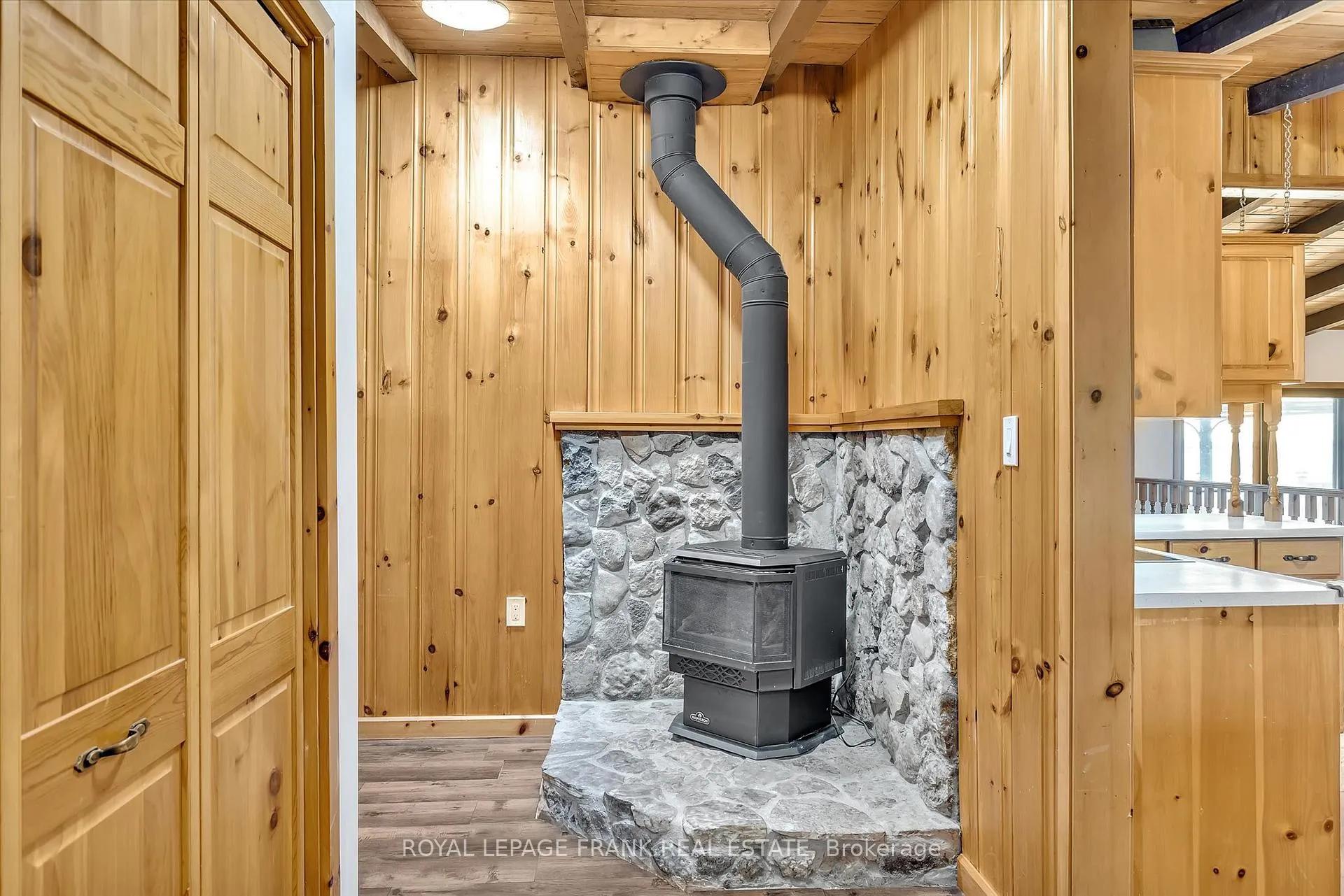 Photo 7 of 3 Clonsilla Drive, Kawartha Lakes, Verulam — HOMEH
