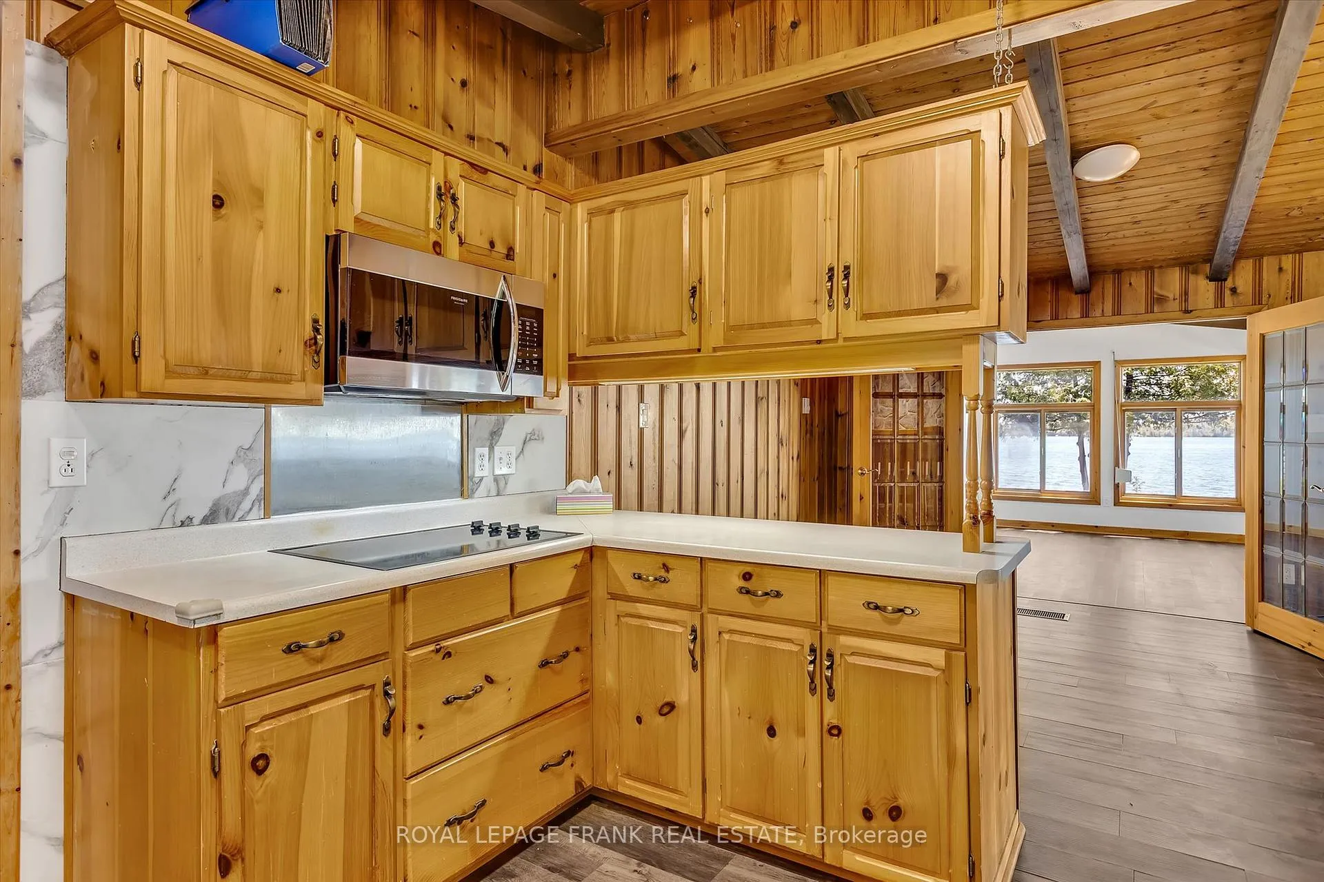 Photo 11 of 3 Clonsilla Drive, Kawartha Lakes, Verulam — HOMEH