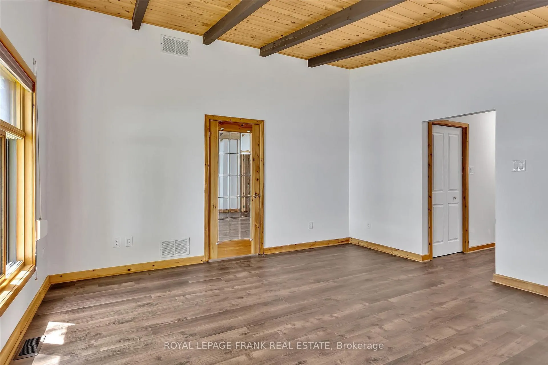 Photo 23 of 3 Clonsilla Drive, Kawartha Lakes, Verulam — HOMEH