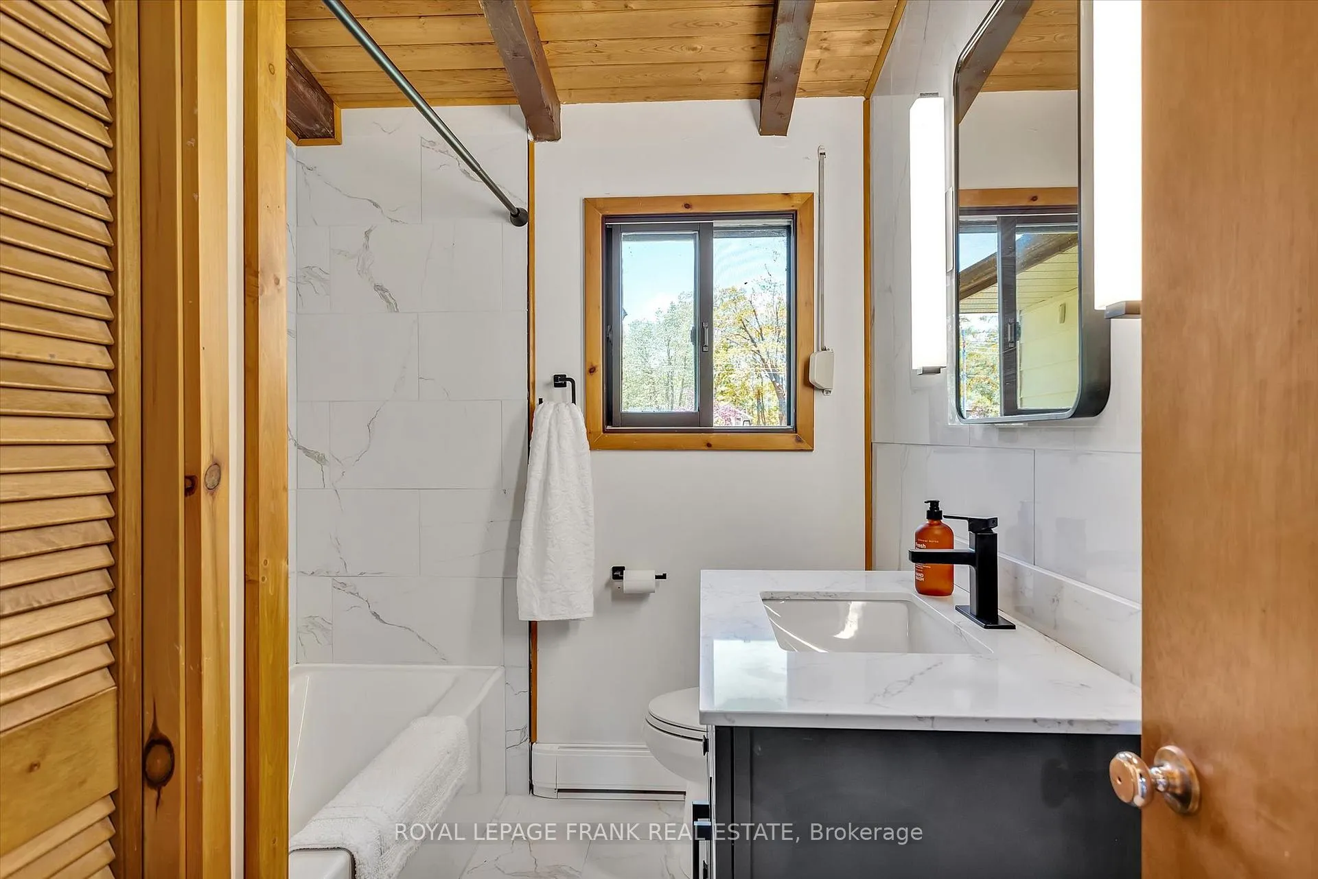 Photo 27 of 3 Clonsilla Drive, Kawartha Lakes, Verulam — HOMEH