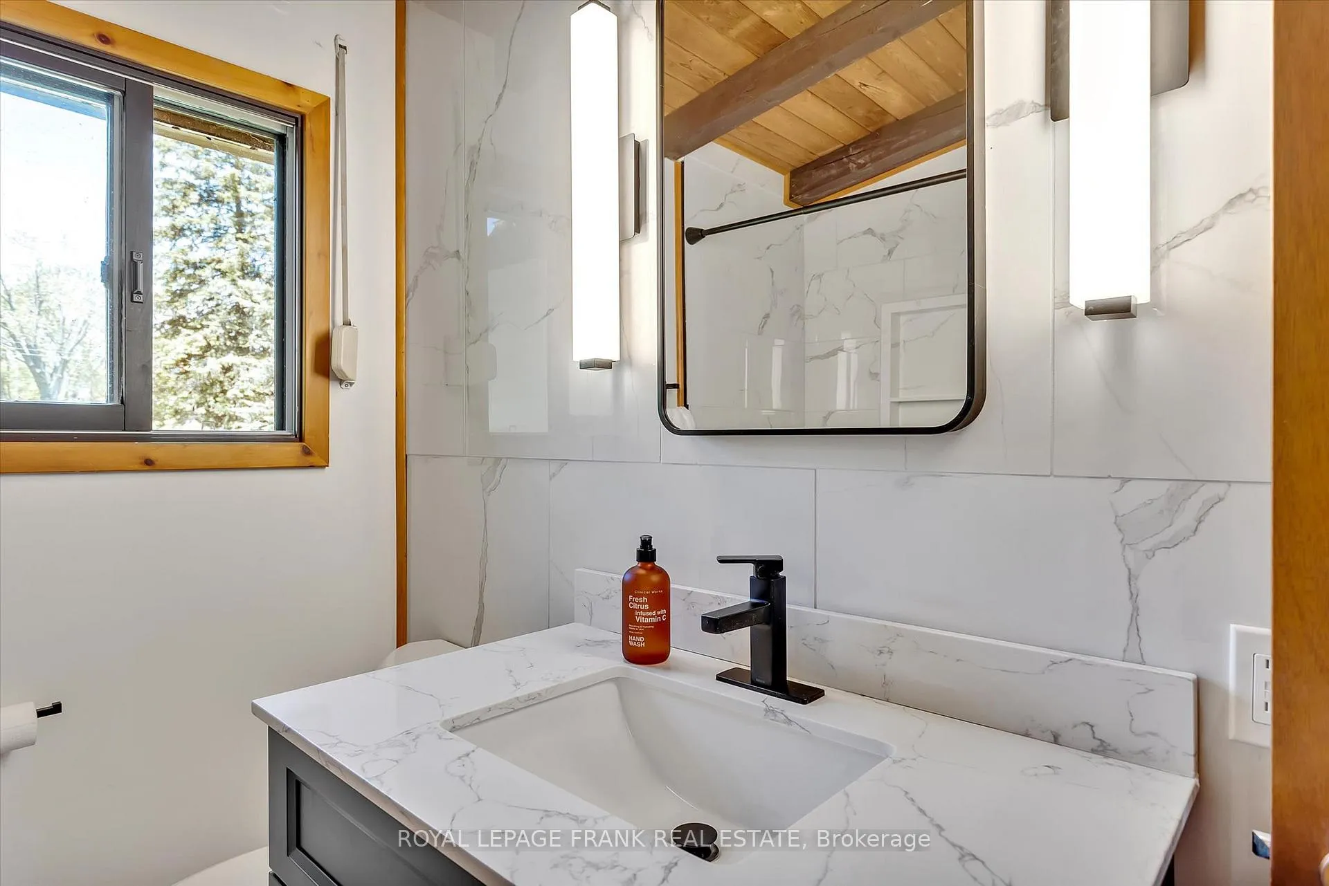 Photo 28 of 3 Clonsilla Drive, Kawartha Lakes, Verulam — HOMEH