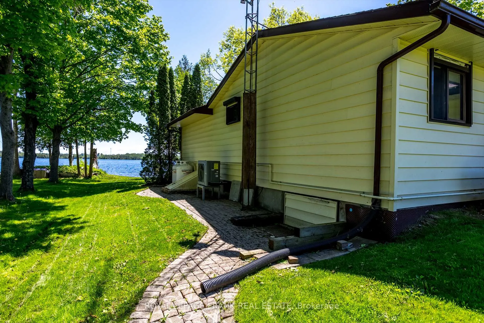 Photo 39 of 3 Clonsilla Drive, Kawartha Lakes, Verulam — HOMEH