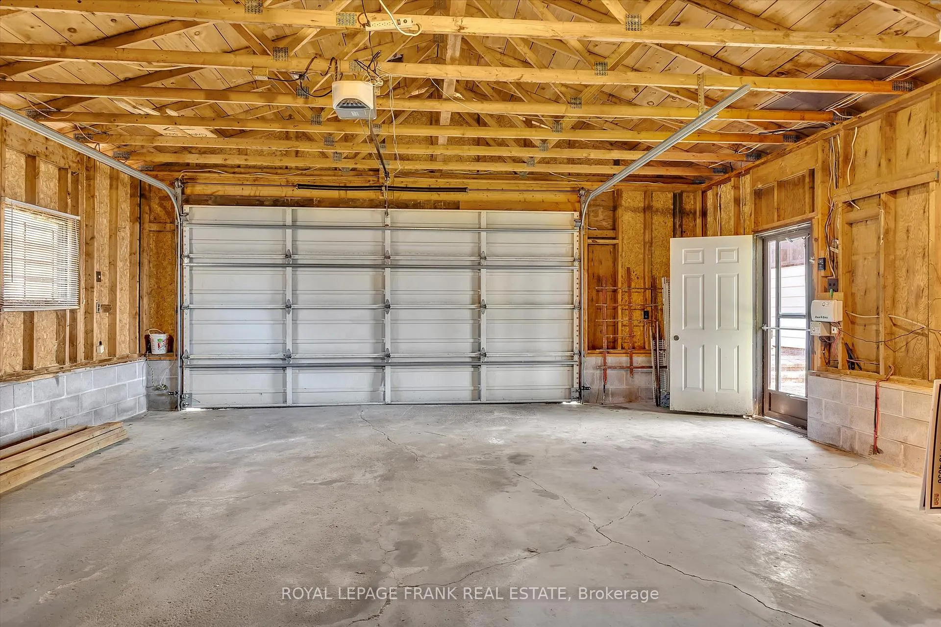 Photo 42 of 3 Clonsilla Drive, Kawartha Lakes, Verulam — HOMEH
