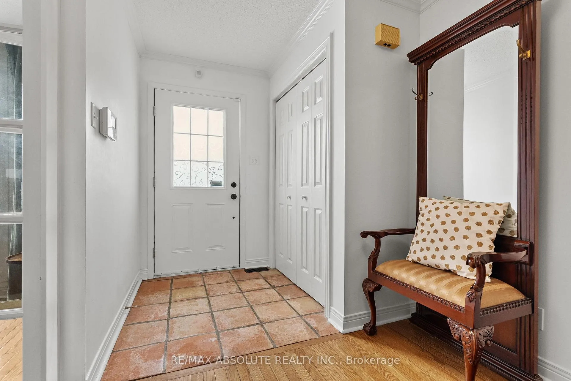 Photo 3 of 29 Bentworth Crescent, Ottawa, Craig Henry/Woodvale — HOMEH