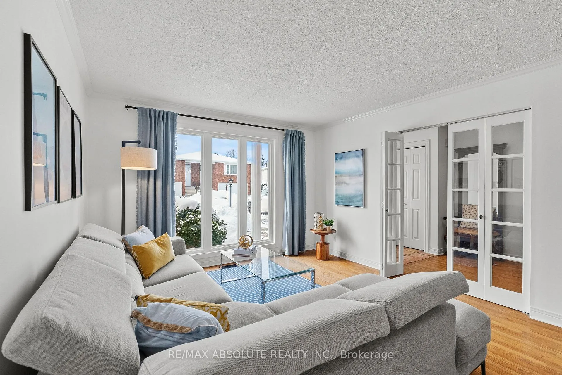 Photo 6 of 29 Bentworth Crescent, Ottawa, Craig Henry/Woodvale — HOMEH