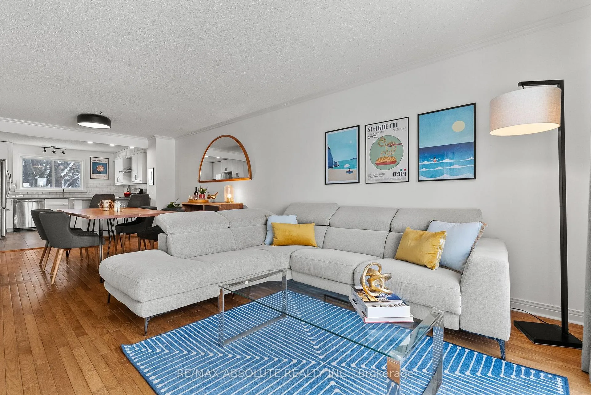 Photo 7 of 29 Bentworth Crescent, Ottawa, Craig Henry/Woodvale — HOMEH