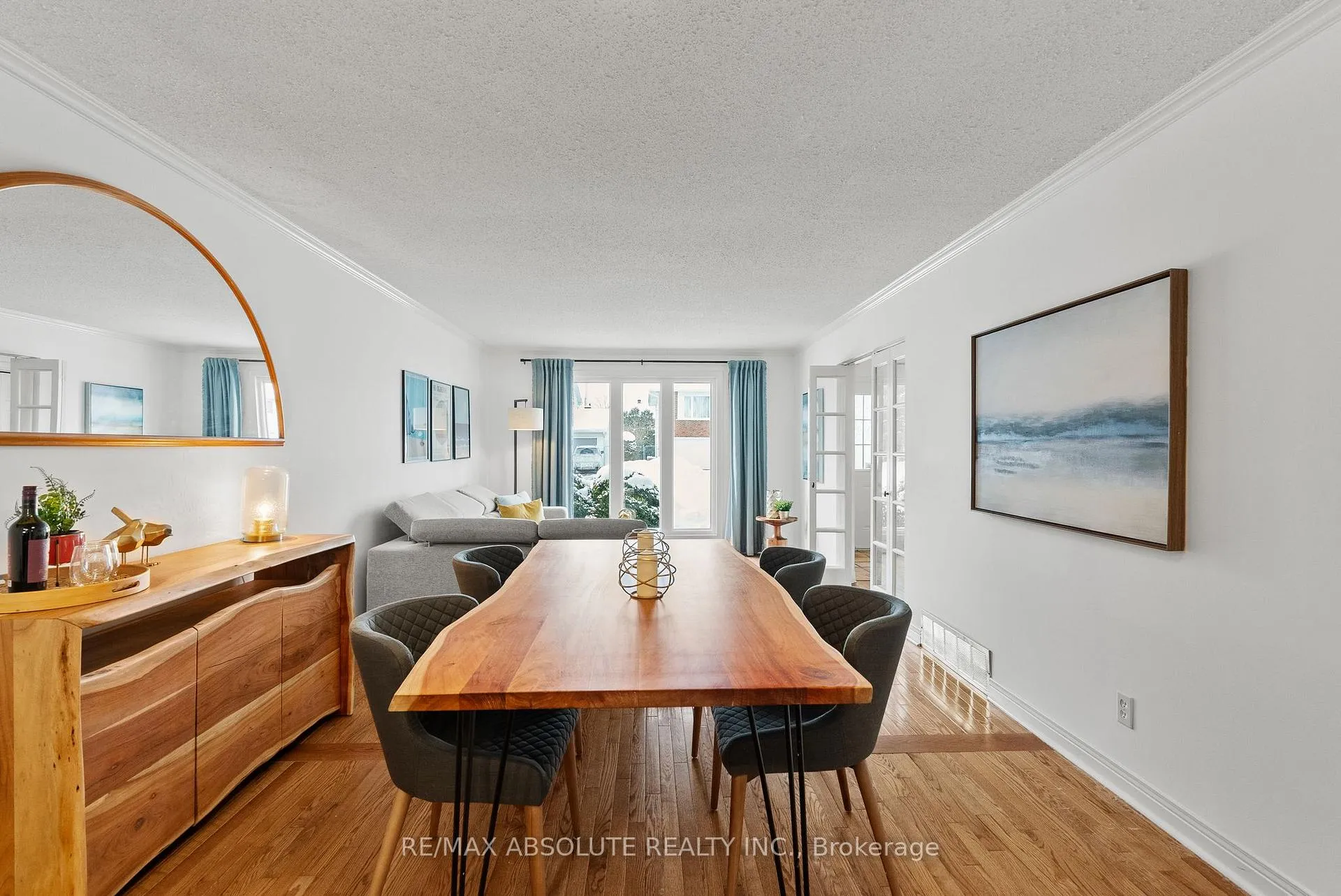 Photo 10 of 29 Bentworth Crescent, Ottawa, Craig Henry/Woodvale — HOMEH