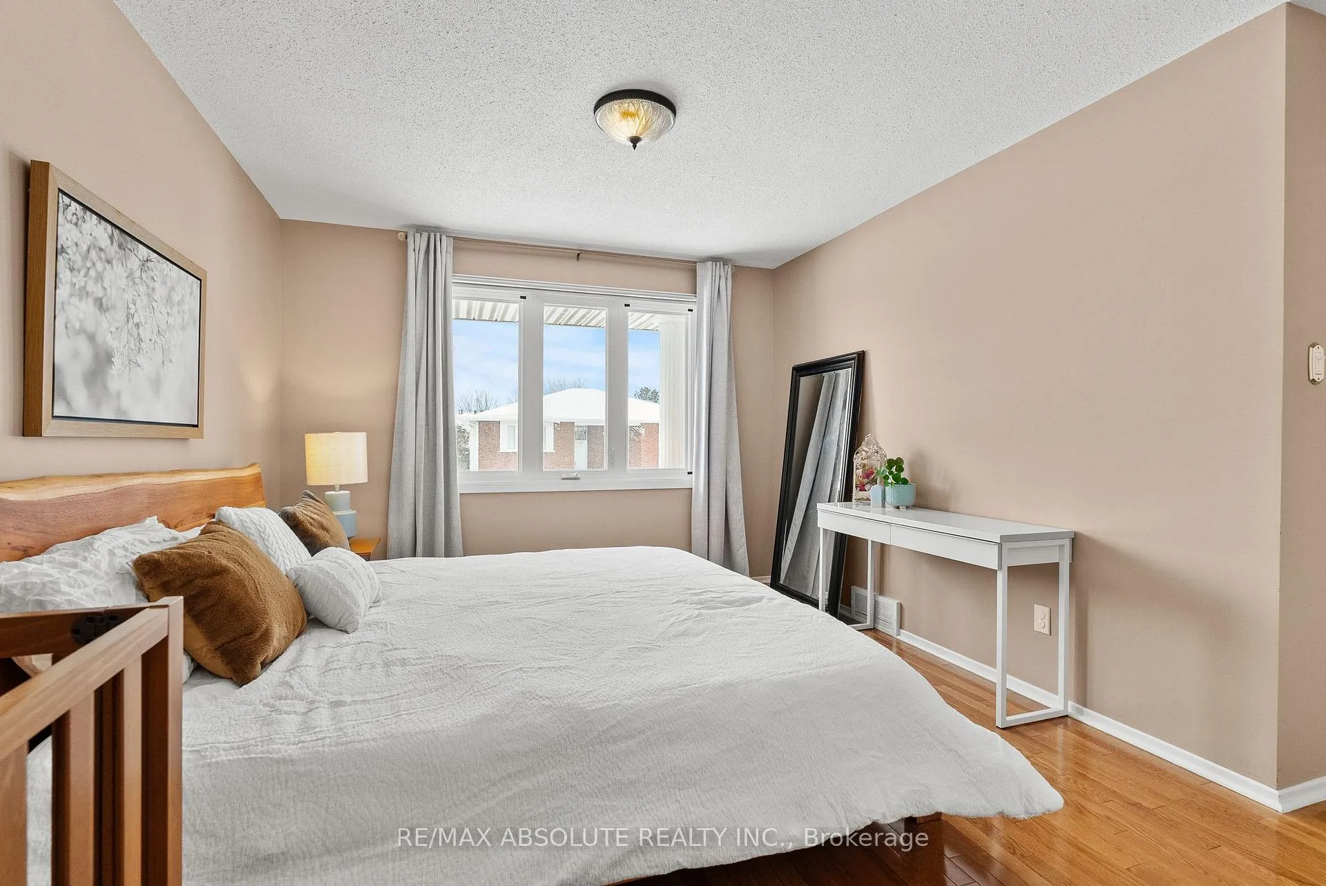 Photo 26 of 29 Bentworth Crescent, Ottawa, Craig Henry/Woodvale — HOMEH