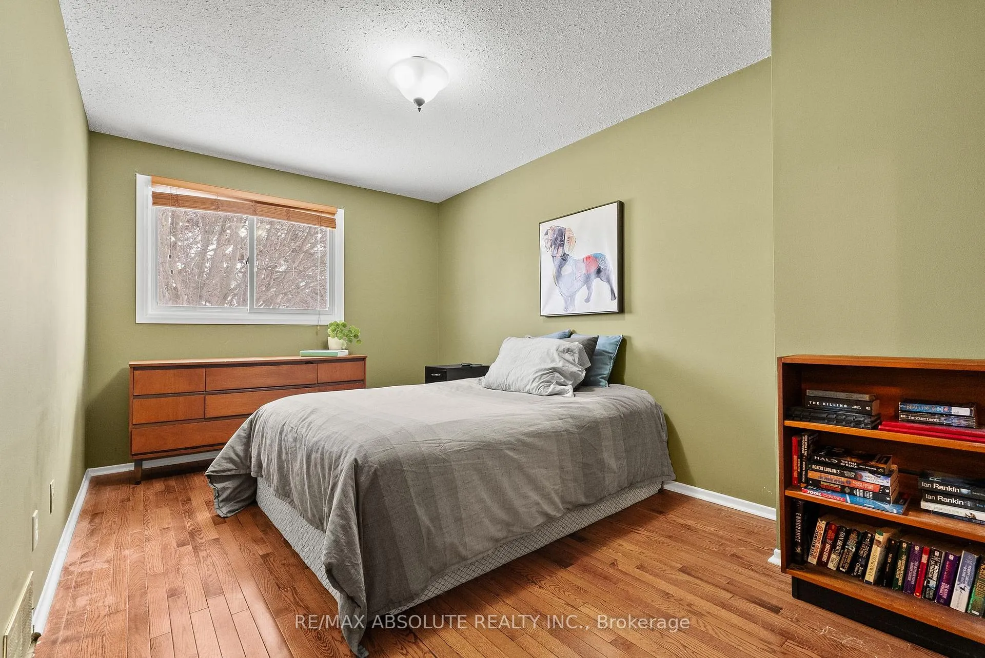 Photo 32 of 29 Bentworth Crescent, Ottawa, Craig Henry/Woodvale — HOMEH