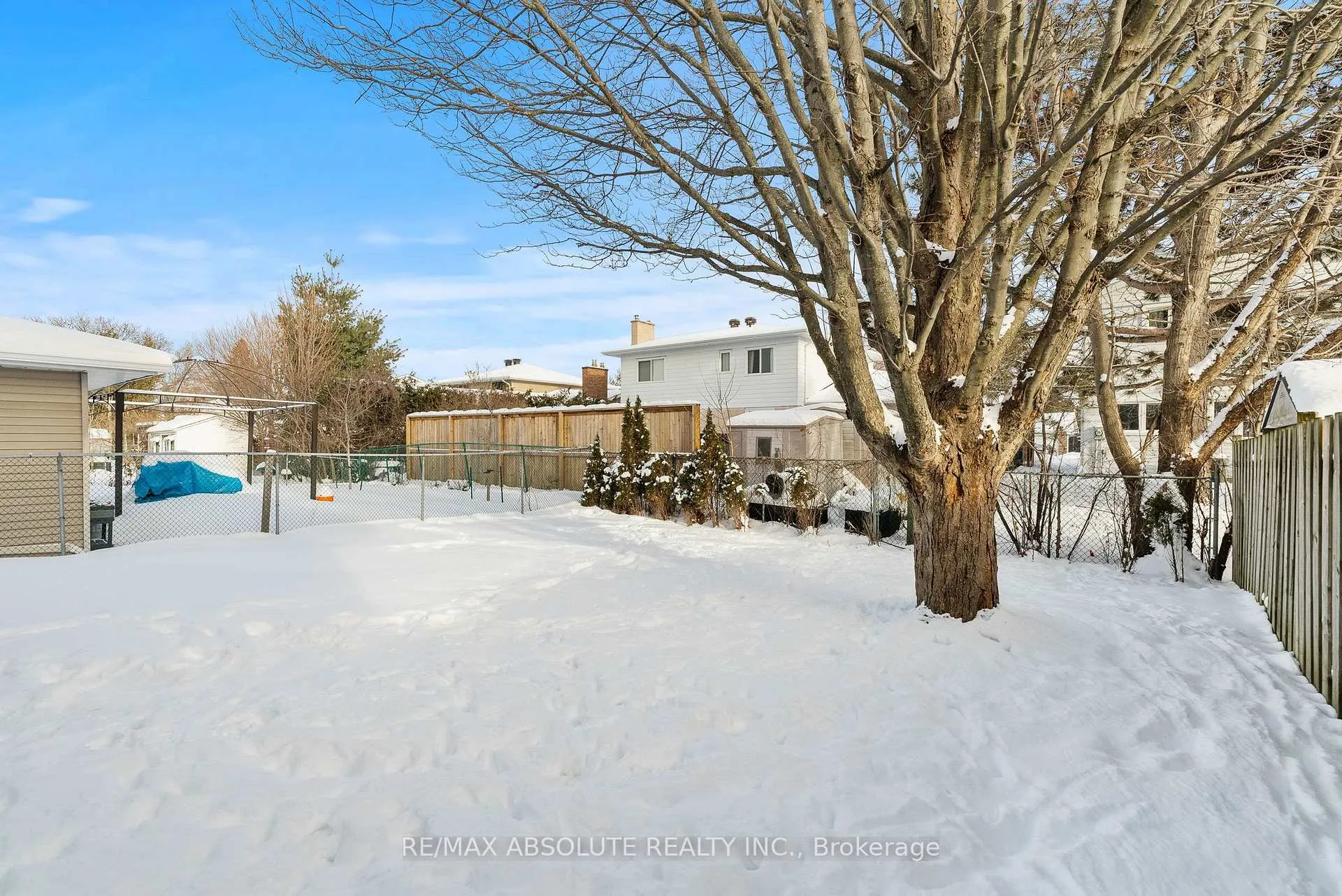 Photo 36 of 29 Bentworth Crescent, Ottawa, Craig Henry/Woodvale — HOMEH