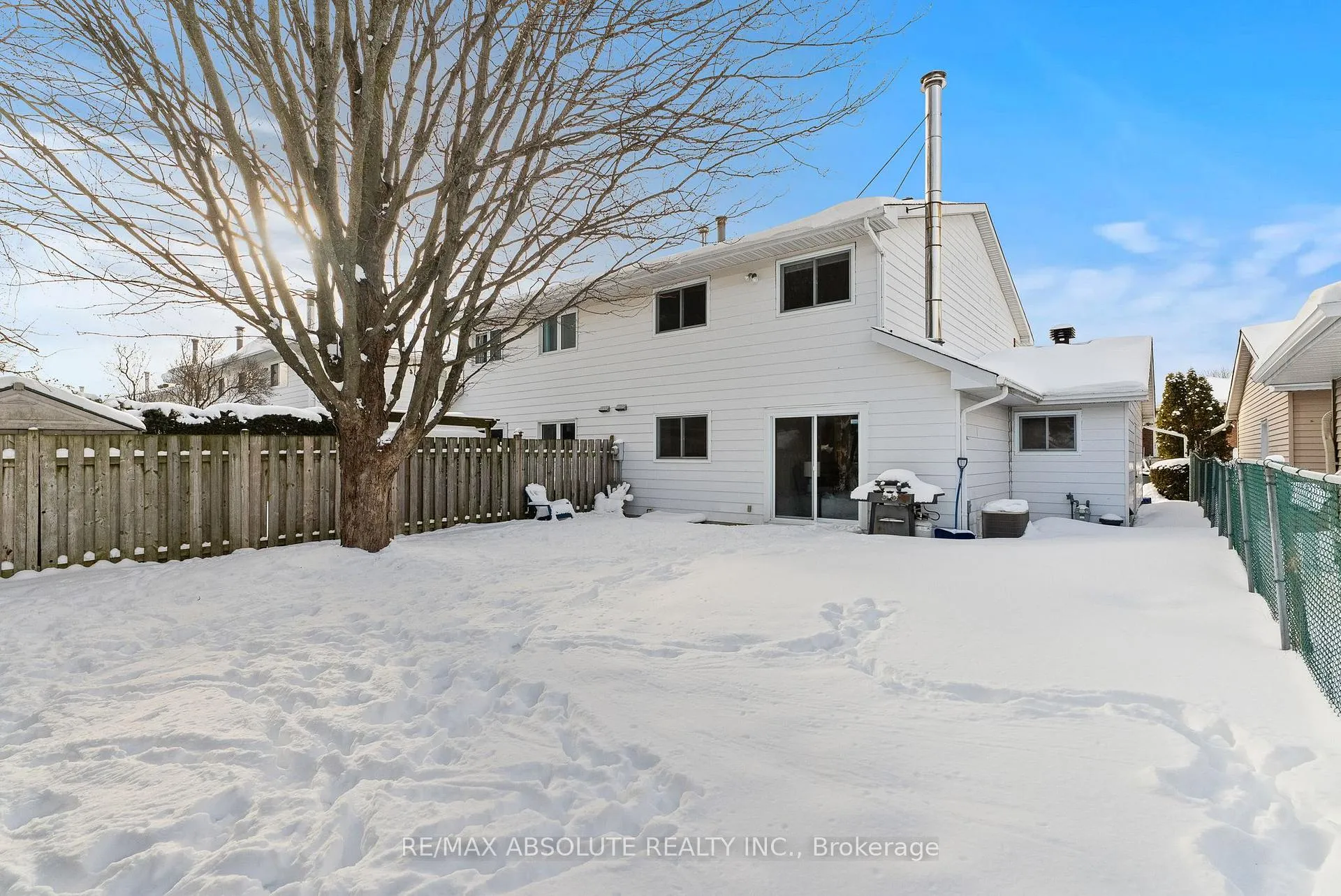 Photo 39 of 29 Bentworth Crescent, Ottawa, Craig Henry/Woodvale — HOMEH