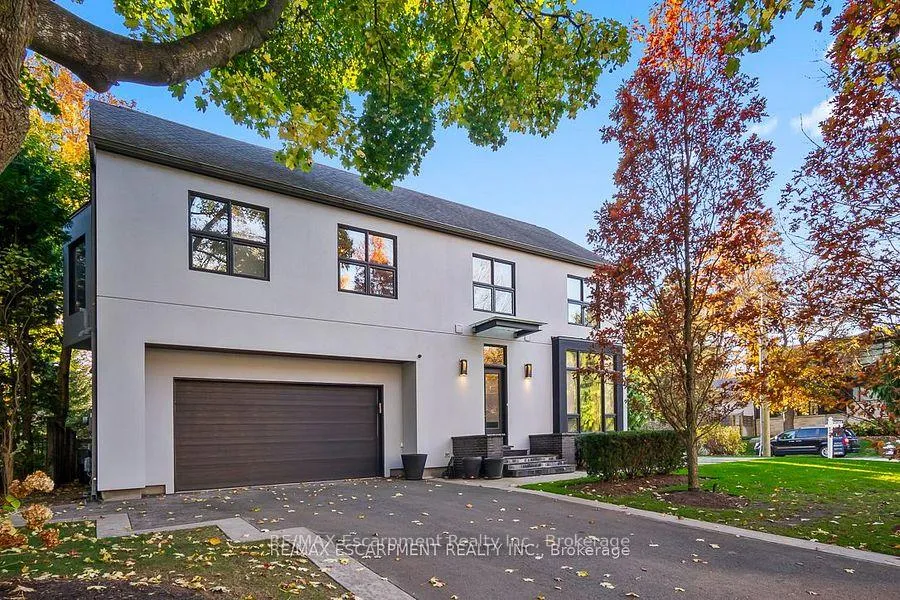 Photo 3 of 1414 Amber Crescent, Oakville, Morrison — HOMEH