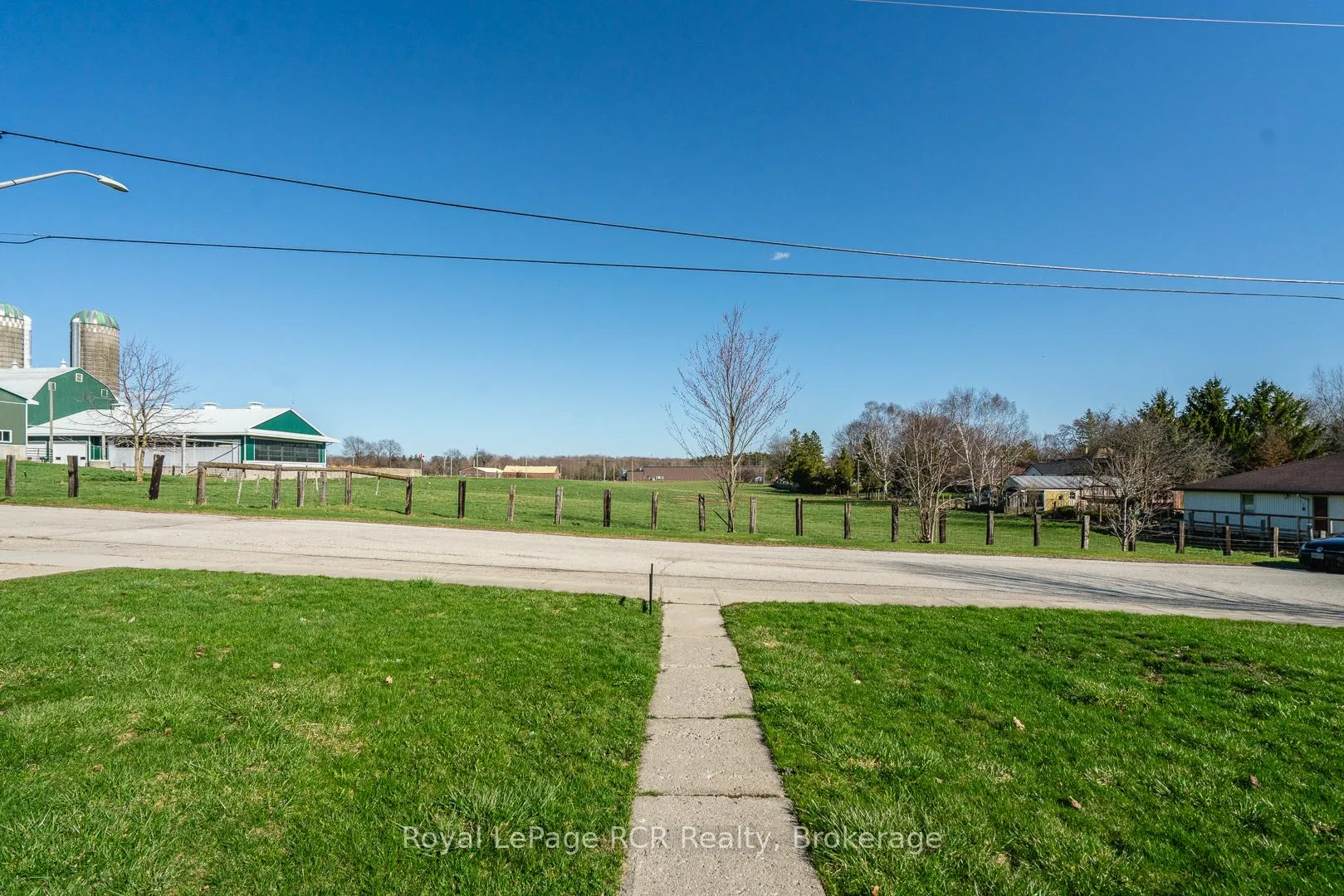 Photo 36 of 99 Maitland Street, Minto — HOMEH