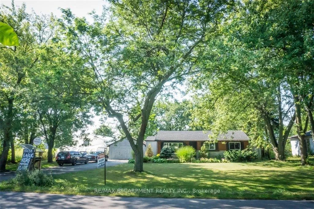 Photo 3 of 6465 Twenty Road E, Hamilton, Hannon — HOMEH