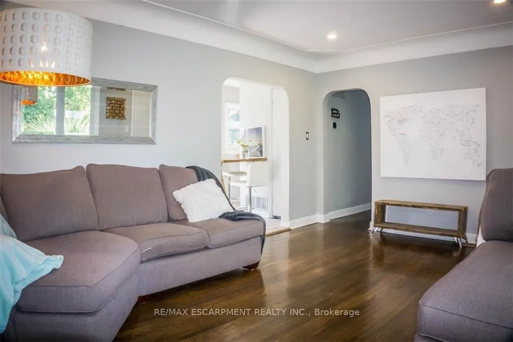 Photo 5 of 6465 Twenty Road E, Hamilton, Hannon — HOMEH