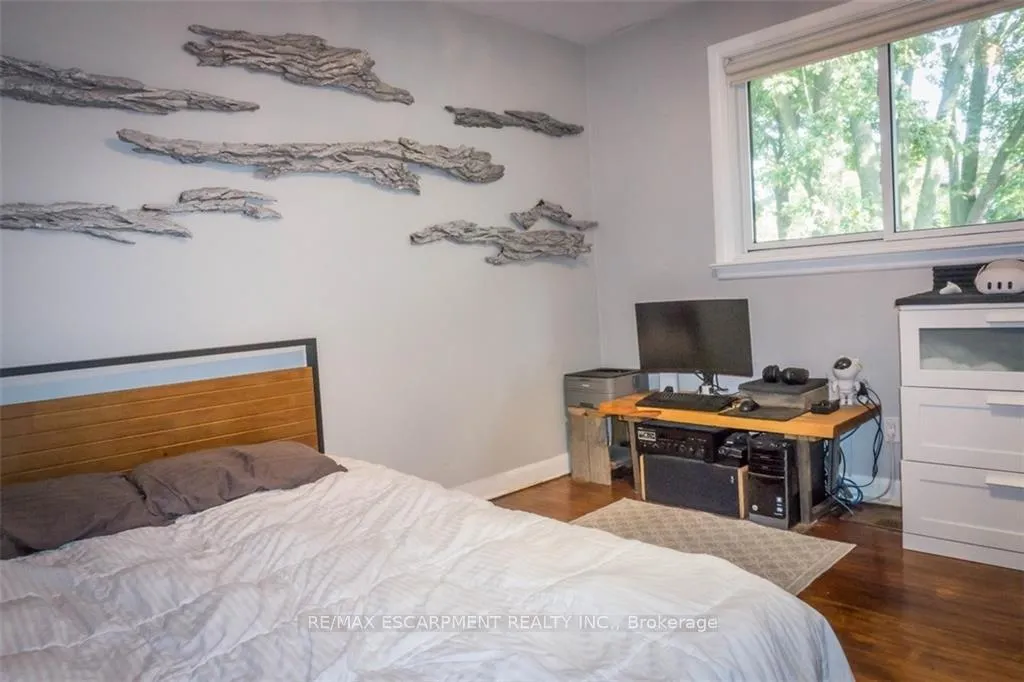 Photo 10 of 6465 Twenty Road E, Hamilton, Hannon — HOMEH