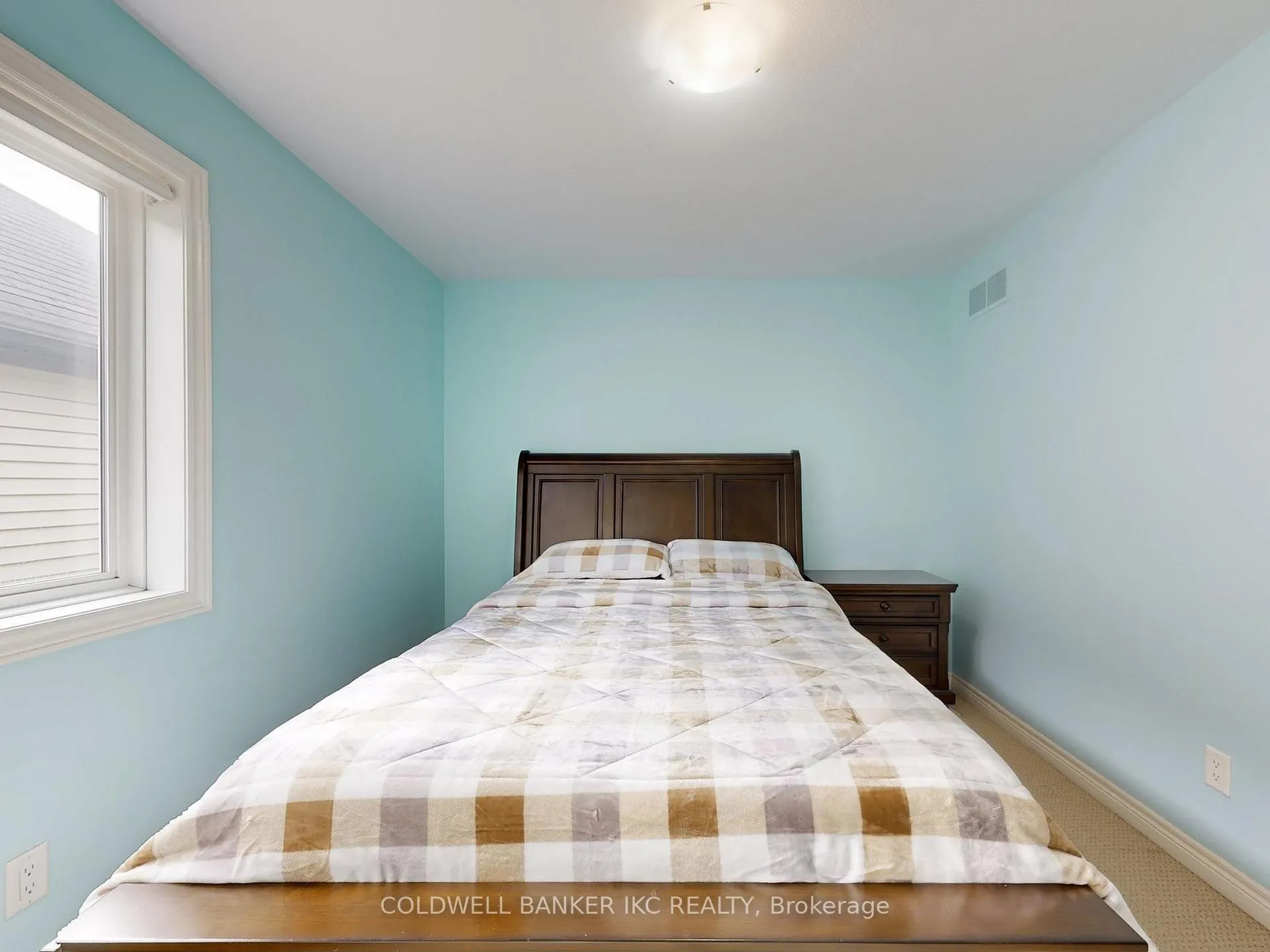 Photo 36 of 45 Forest Creek Drive, Kitchener, Doon South — HOMEH