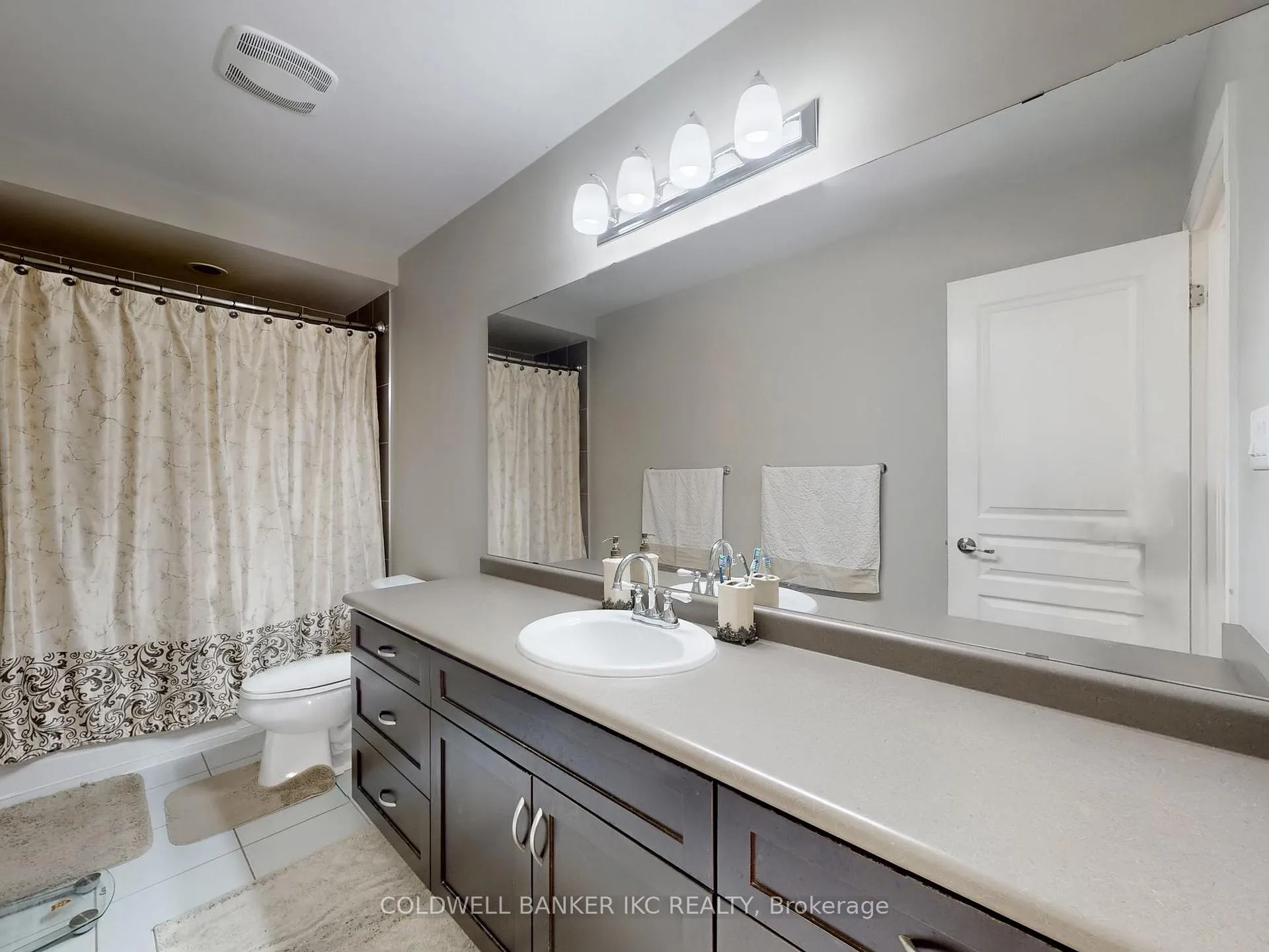 Photo 37 of 45 Forest Creek Drive, Kitchener, Doon South — HOMEH