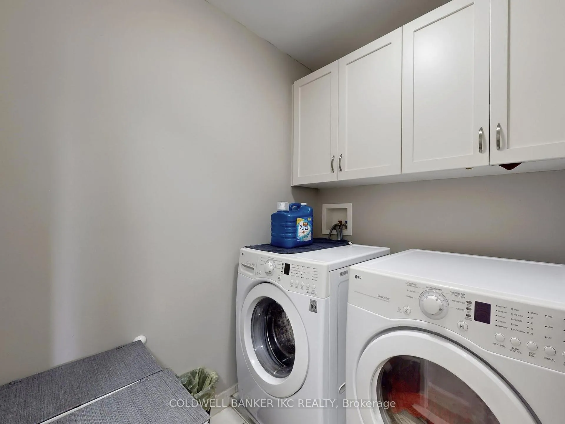 Photo 38 of 45 Forest Creek Drive, Kitchener, Doon South — HOMEH