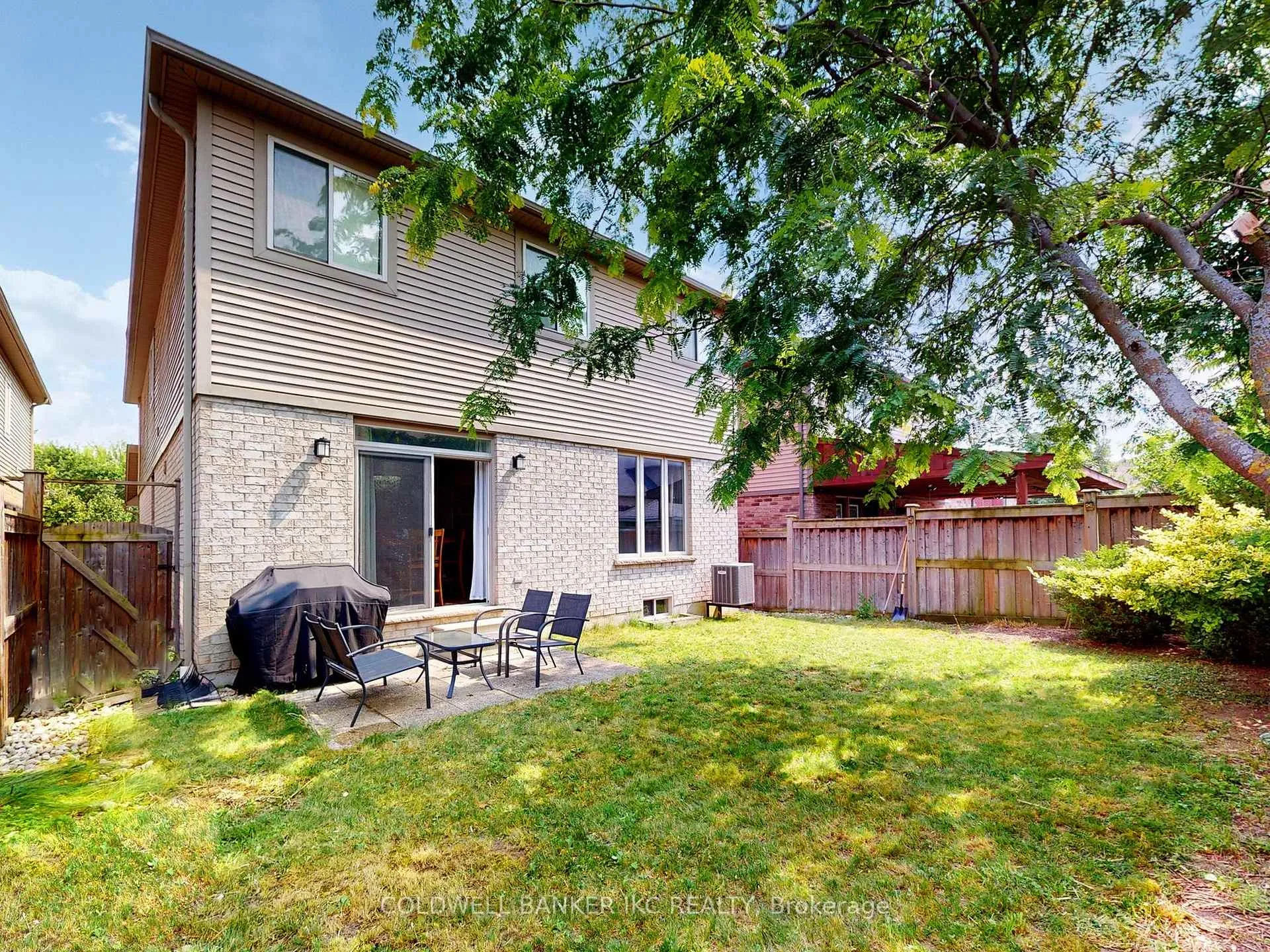 Photo 39 of 45 Forest Creek Drive, Kitchener, Doon South — HOMEH