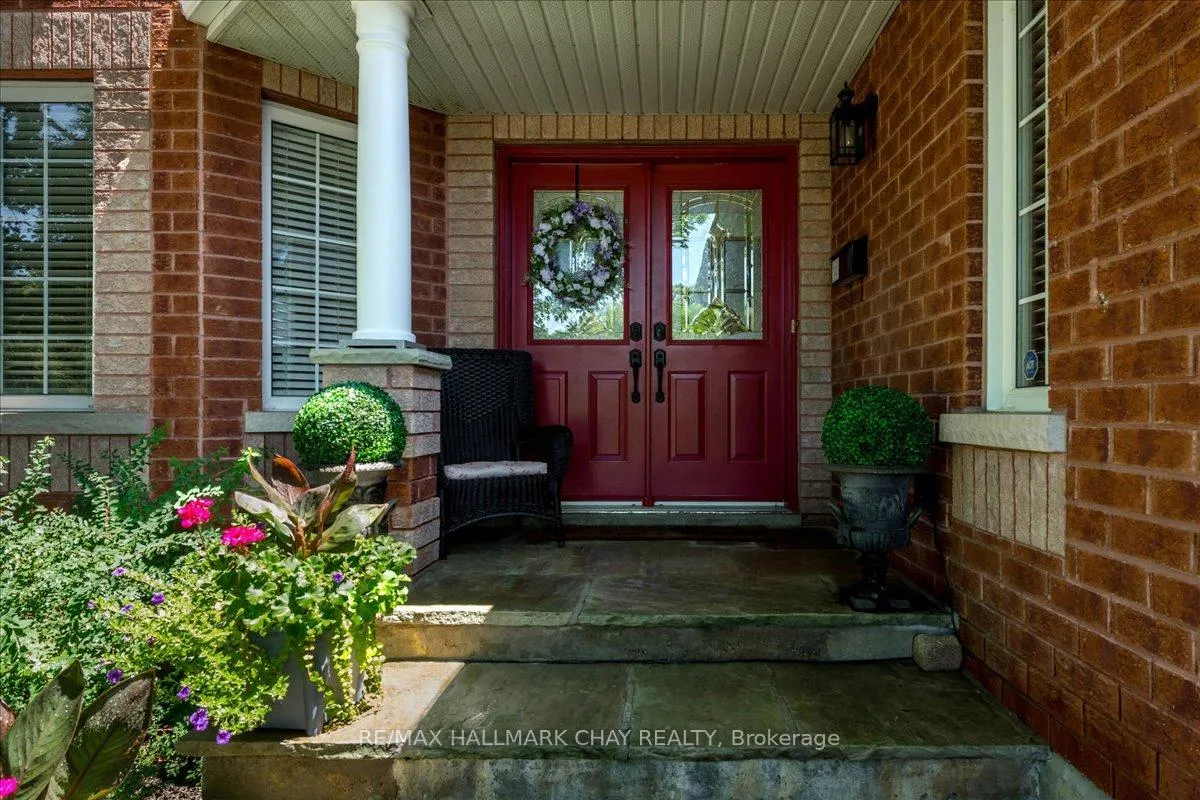 Photo 2 of 2327 Jack Crescent, Innisfil, Alcona — HOMEH