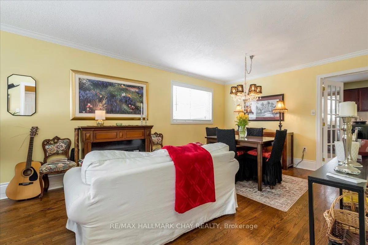 Photo 5 of 2327 Jack Crescent, Innisfil, Alcona — HOMEH