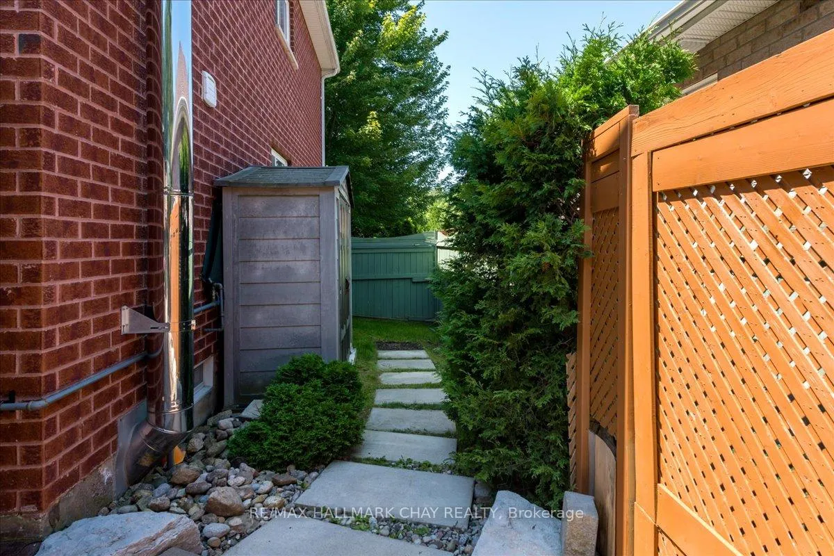 Photo 38 of 2327 Jack Crescent, Innisfil, Alcona — HOMEH