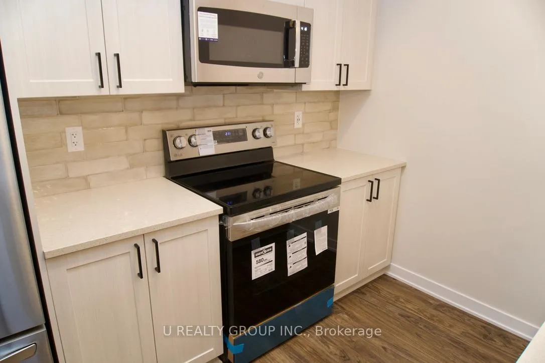 Photo 9 of 640 Corporal Private, Ottawa, Blossom Park/Kemp Park/Findlay Creek — HOMEH