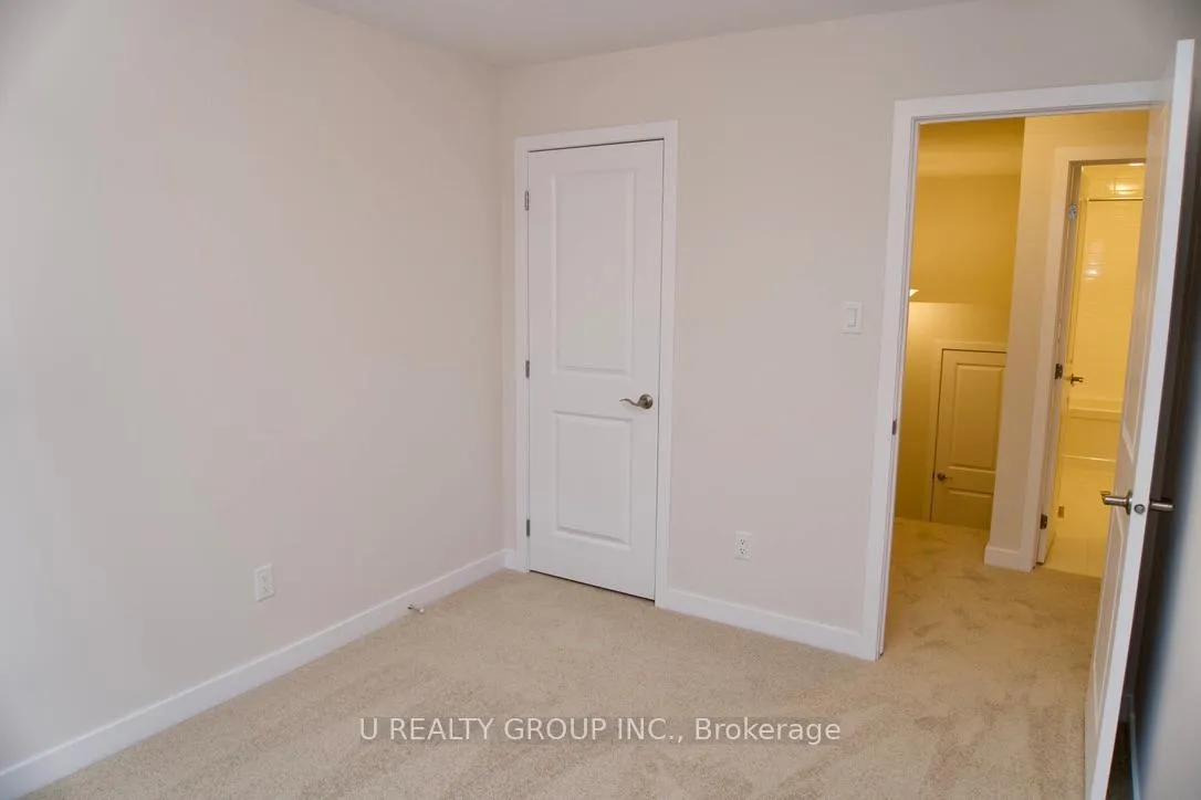 Photo 15 of 640 Corporal Private, Ottawa, Blossom Park/Kemp Park/Findlay Creek — HOMEH