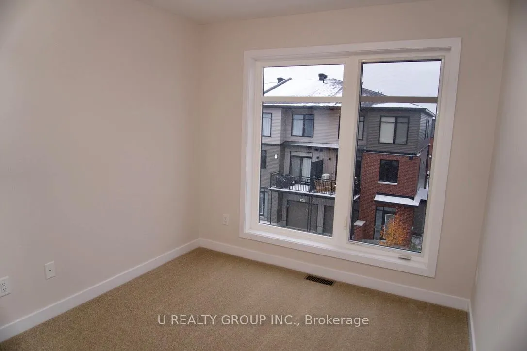Photo 18 of 640 Corporal Private, Ottawa, Blossom Park/Kemp Park/Findlay Creek — HOMEH