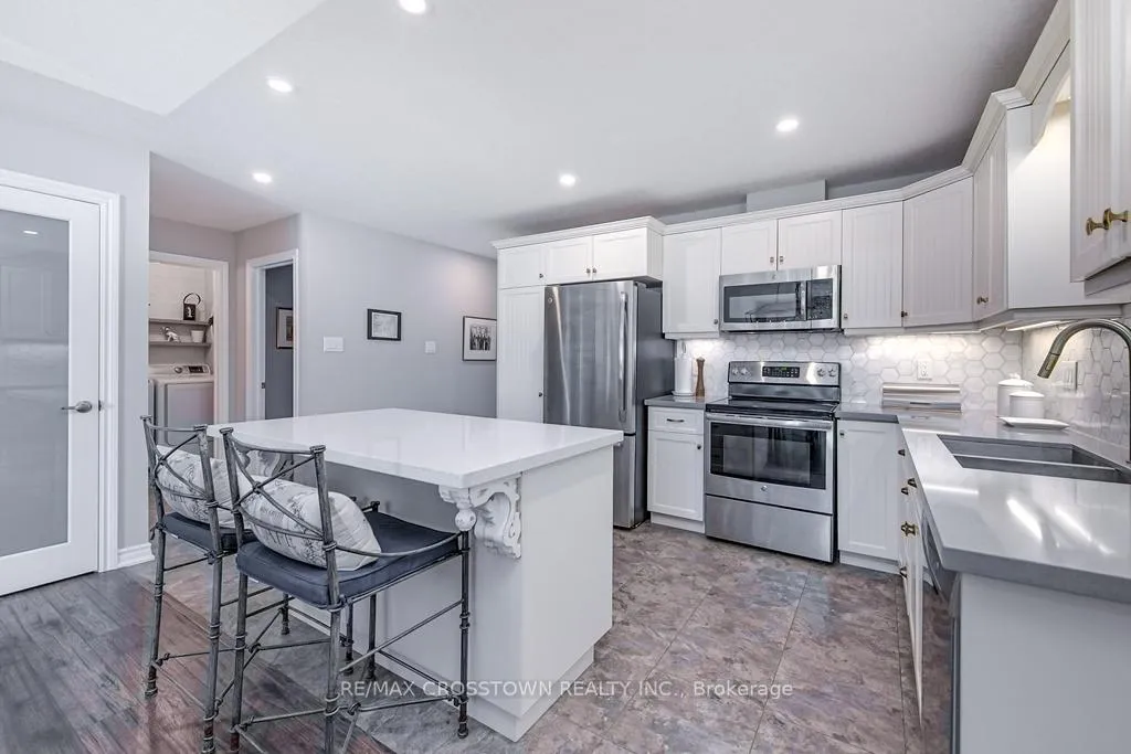Photo 6 of 5 Chamberlain Crescent, Penetanguishene — HOMEH