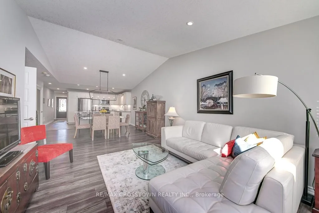 Photo 11 of 5 Chamberlain Crescent, Penetanguishene — HOMEH