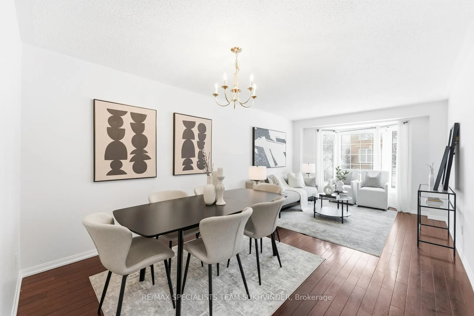 Photo 6 of 14 Tower Bridge Crescent, Markham, Berczy — HOMEH