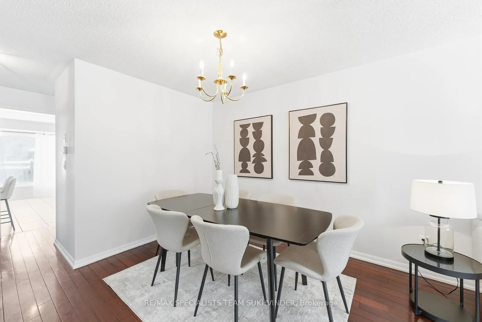 Photo 12 of 14 Tower Bridge Crescent, Markham, Berczy — HOMEH