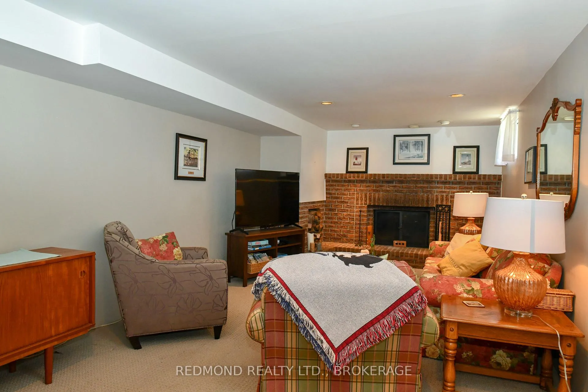Photo 22 of 475 Pine Street E, Gananoque — HOMEH