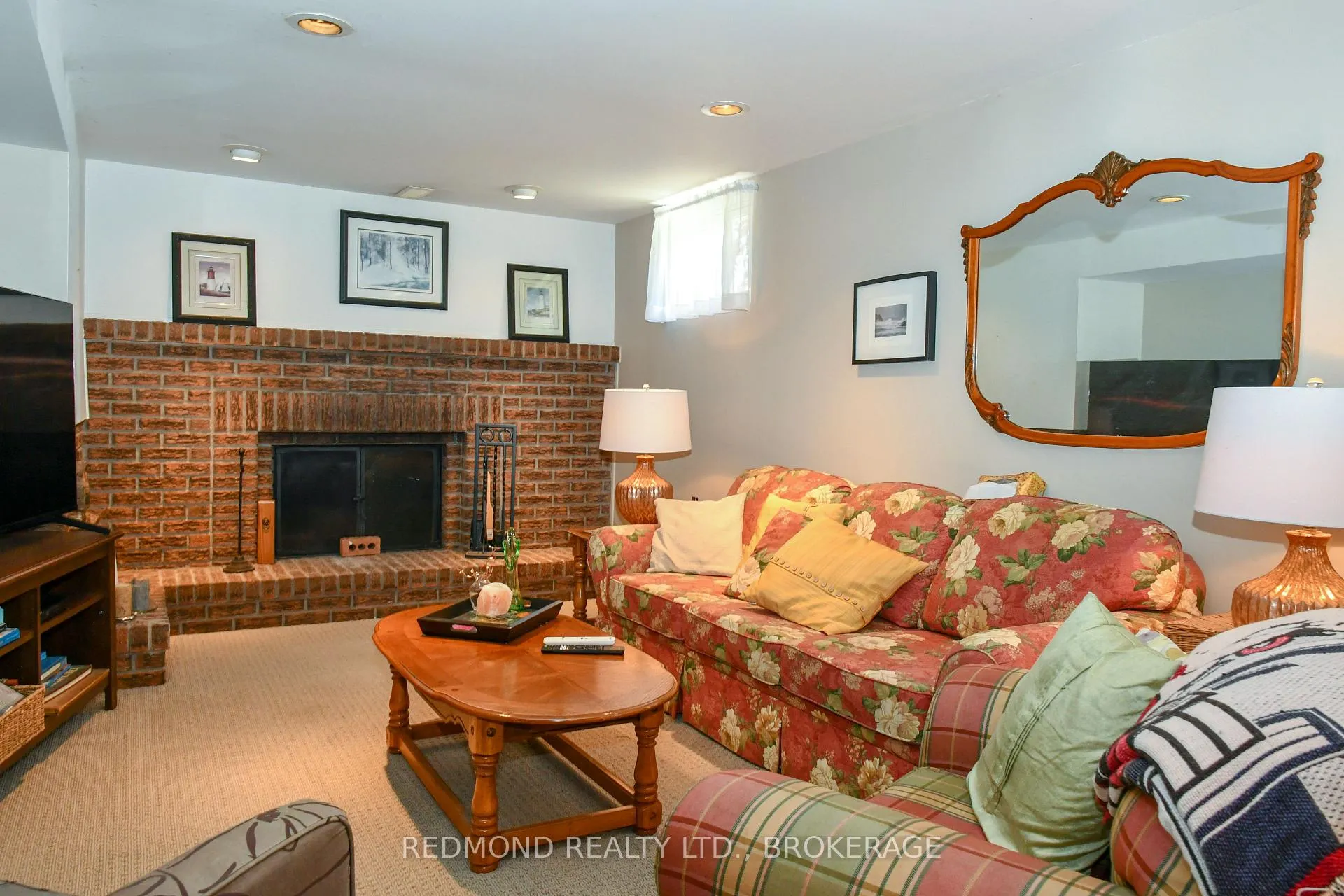 Photo 24 of 475 Pine Street E, Gananoque — HOMEH