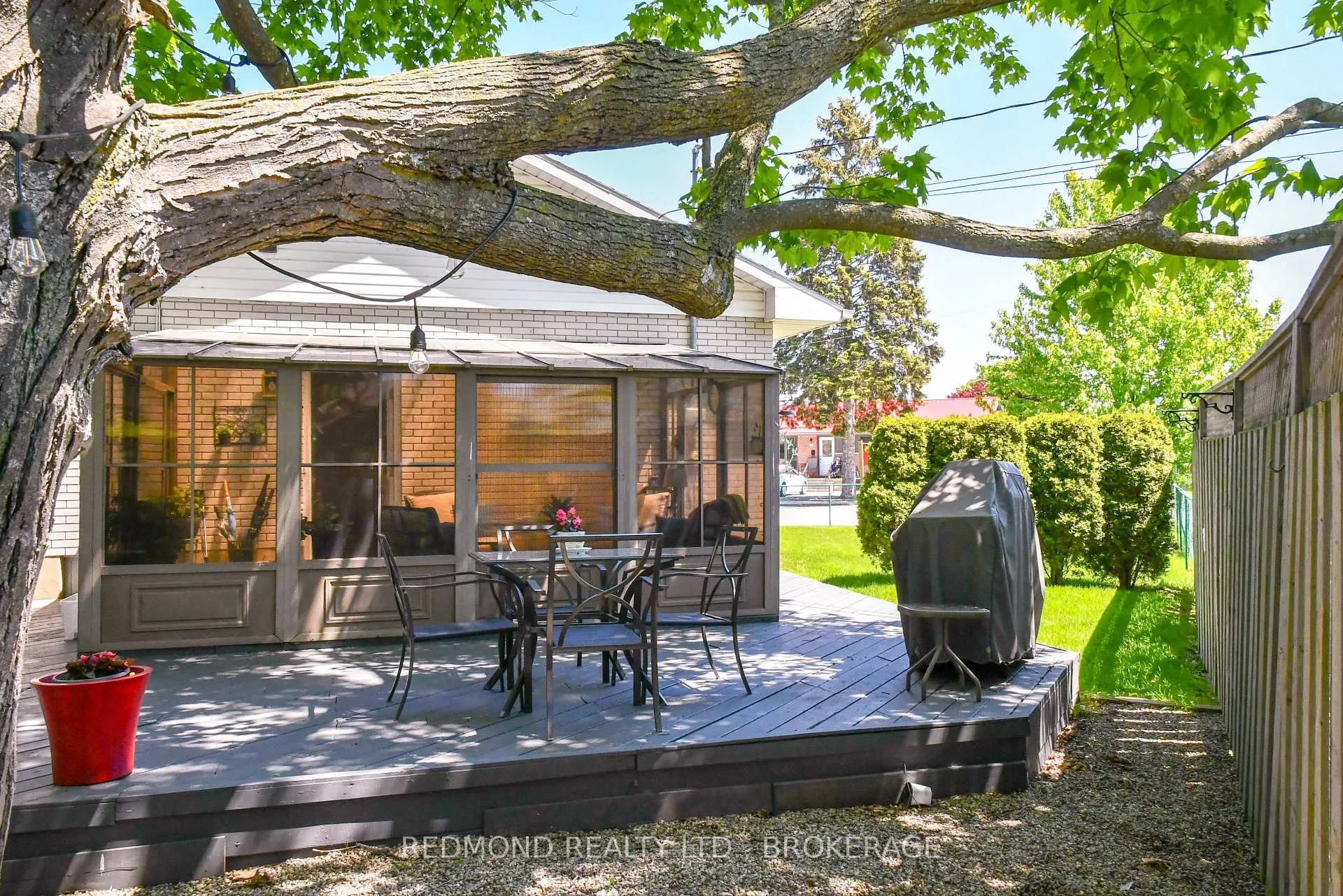 Photo 38 of 475 Pine Street E, Gananoque — HOMEH