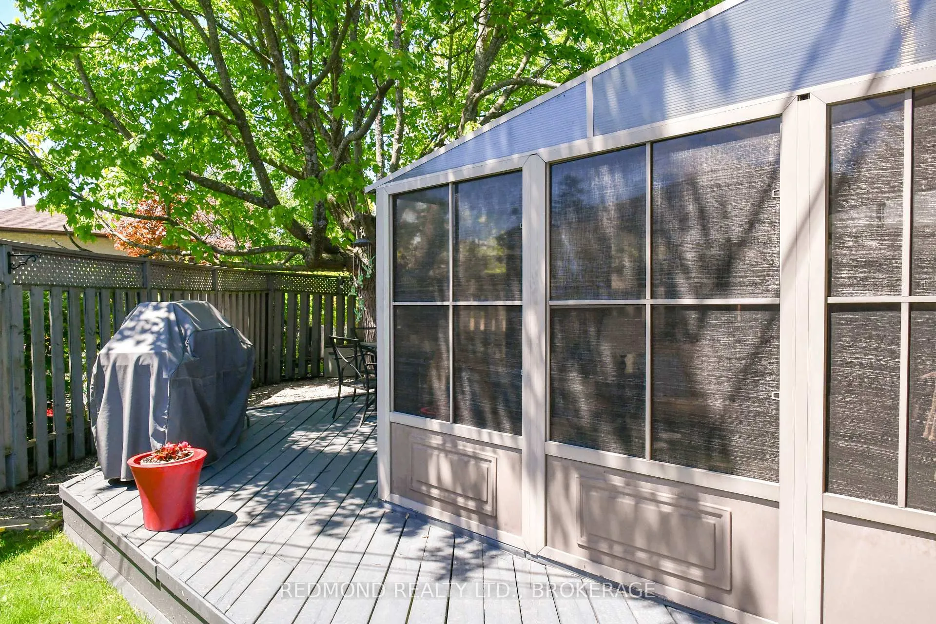 Photo 40 of 475 Pine Street E, Gananoque — HOMEH
