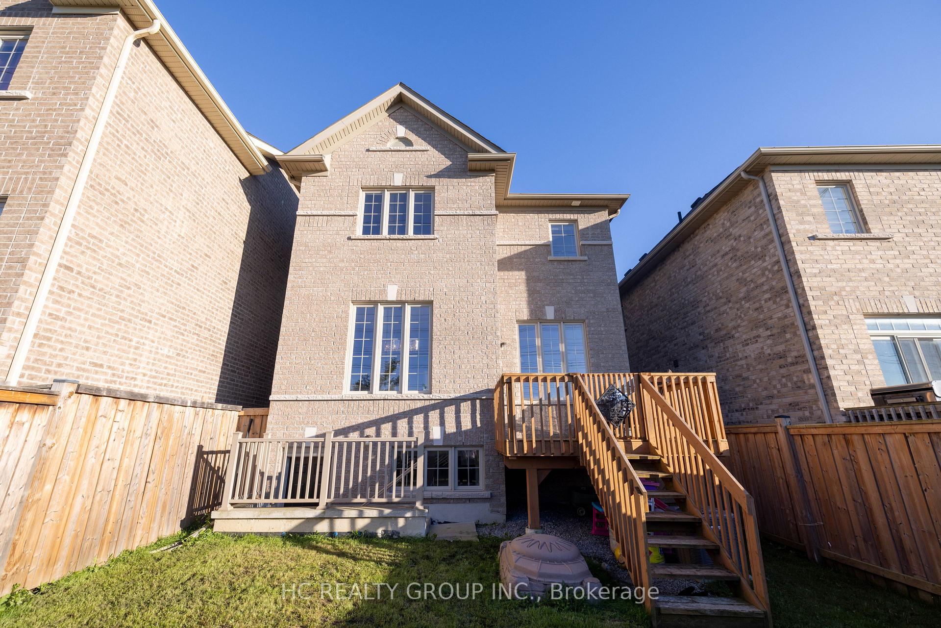 Photo 27 of 35 Stockell Crescent, Ajax, Northwest Ajax — HOMEH