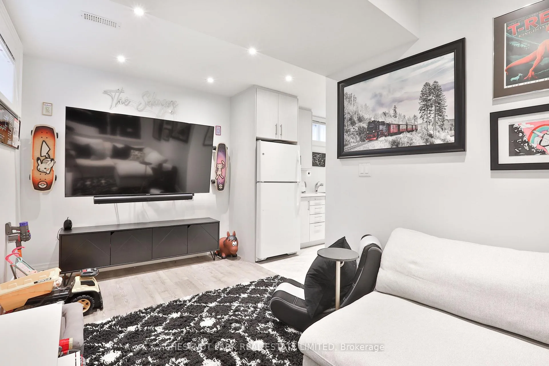 Photo 38 of 665 Millwood Road, Toronto, Mount Pleasant East — HOMEH