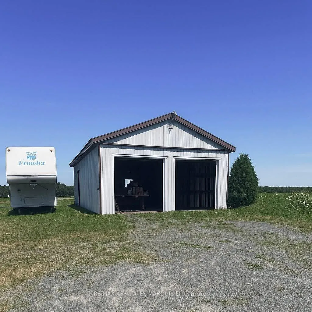 Photo 3 of 20283 Fallow Field Road, South Glengarry, South Glengarry (Charlottenburgh) Twp — HOMEH
