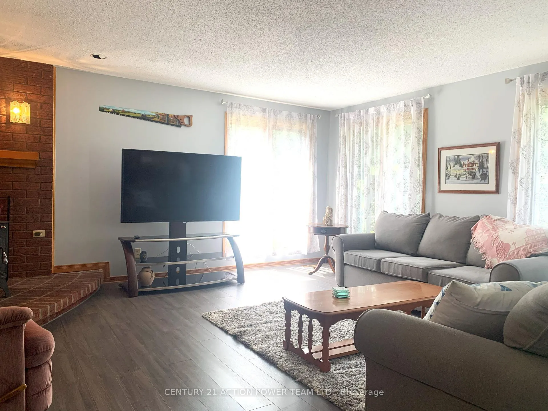 Photo 3 of 5295 Thunder Road, Ottawa, Carlsbad Springs — HOMEH