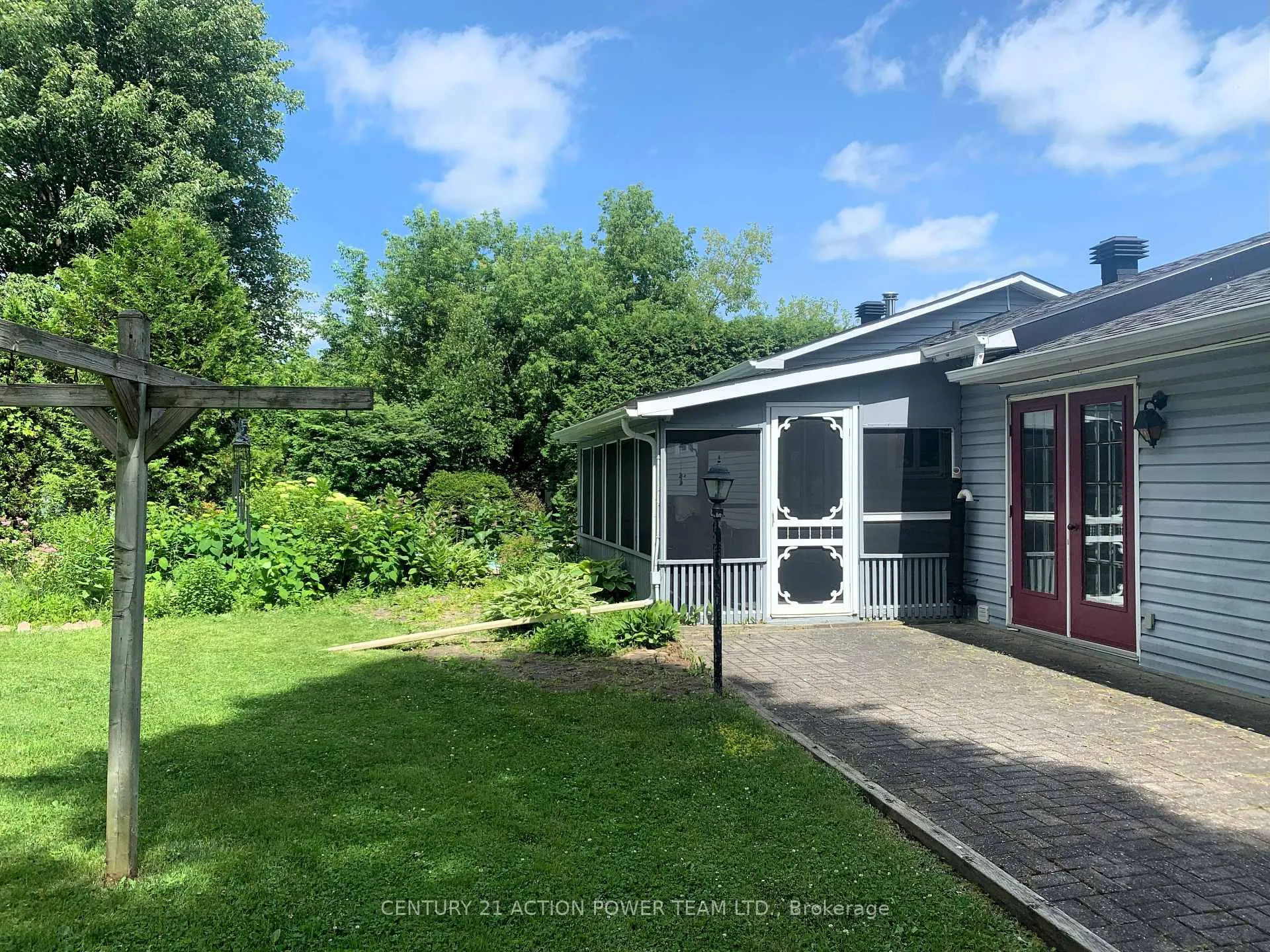 Photo 26 of 5295 Thunder Road, Ottawa, Carlsbad Springs — HOMEH