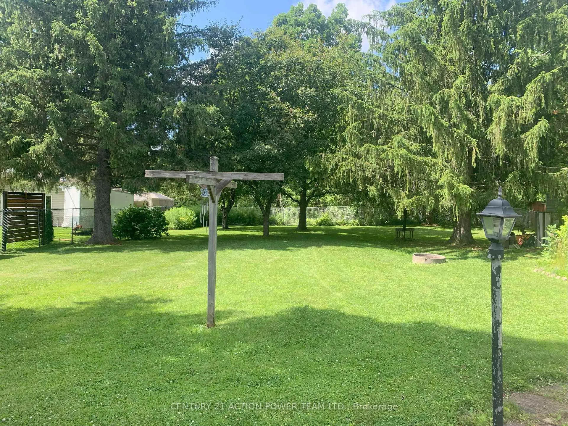 Photo 33 of 5295 Thunder Road, Ottawa, Carlsbad Springs — HOMEH