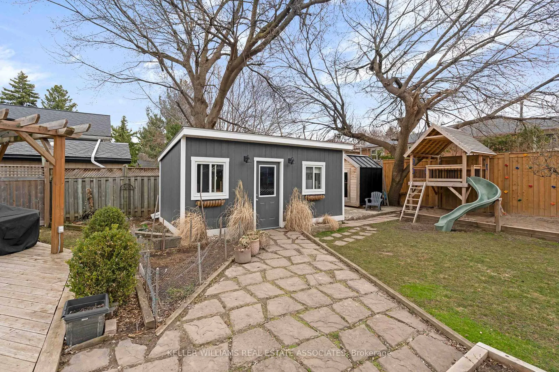 Photo 30 of 25 Rogers Road, Brampton, Brampton West — HOMEH
